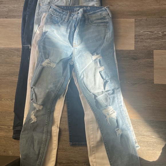 Women’s jeans- size 6 and 8. - Picture 2 of 6